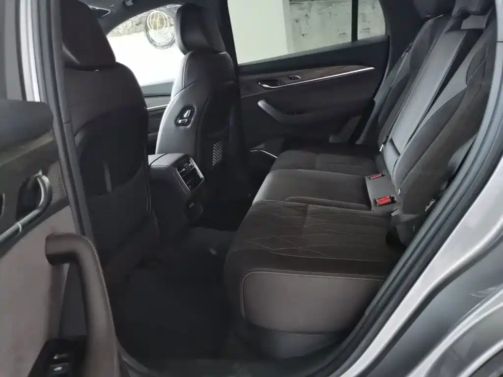Geely Xingyue L — миниатюра 17