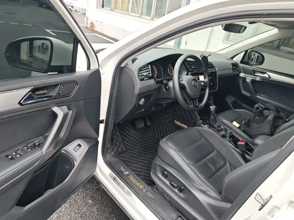 Volkswagen Tiguan L — миниатюра 16