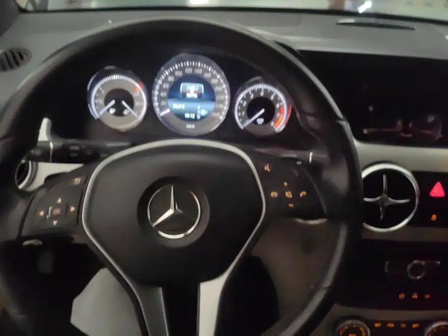 Mercedes-Benz GLK-Class — миниатюра 12