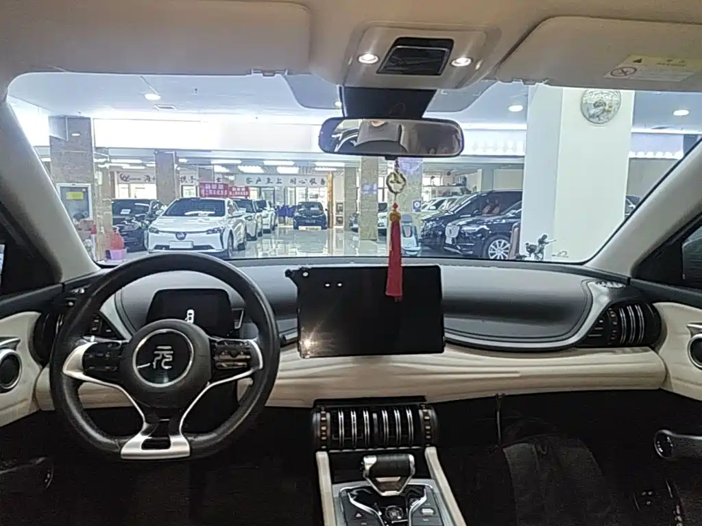BYD Yuan Plus — миниатюра 10