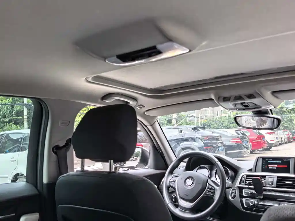 BMW 1 Series (Import) — миниатюра 6