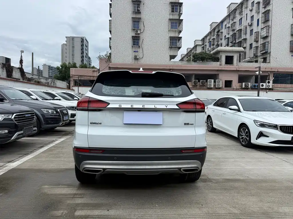 Geely Boyue — миниатюра 9