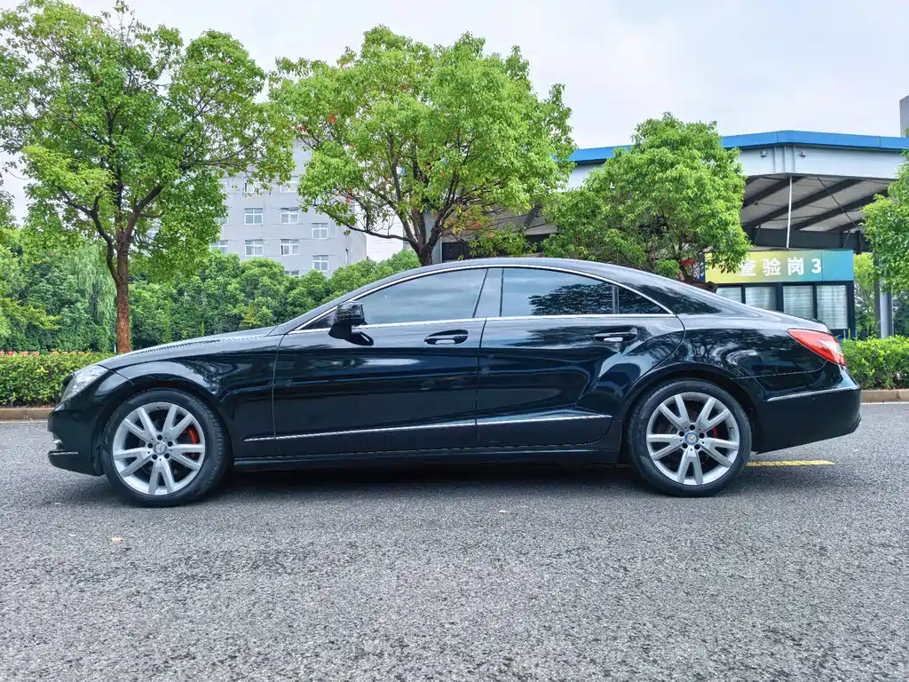 Mercedes-Benz CLS — миниатюра 3
