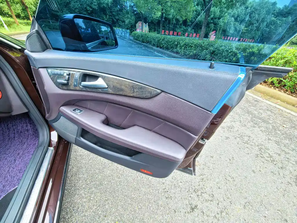 Mercedes-Benz CLS — миниатюра 8