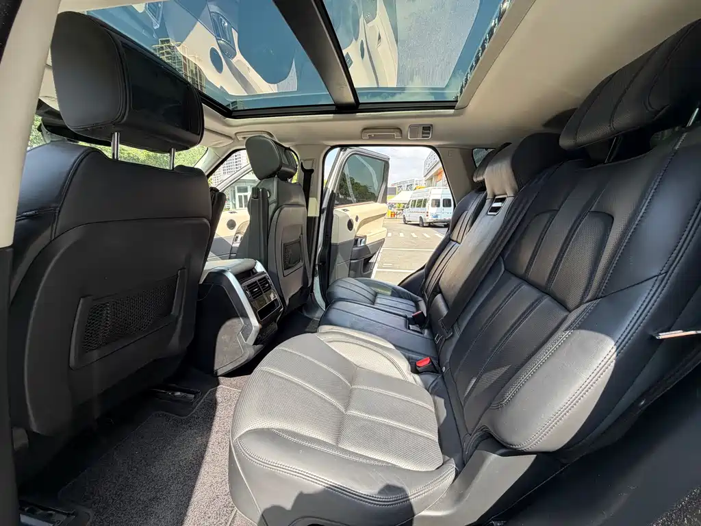 Land Rover Sport — миниатюра 12