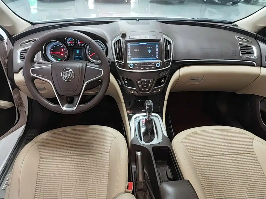 Buick Regal — миниатюра 10