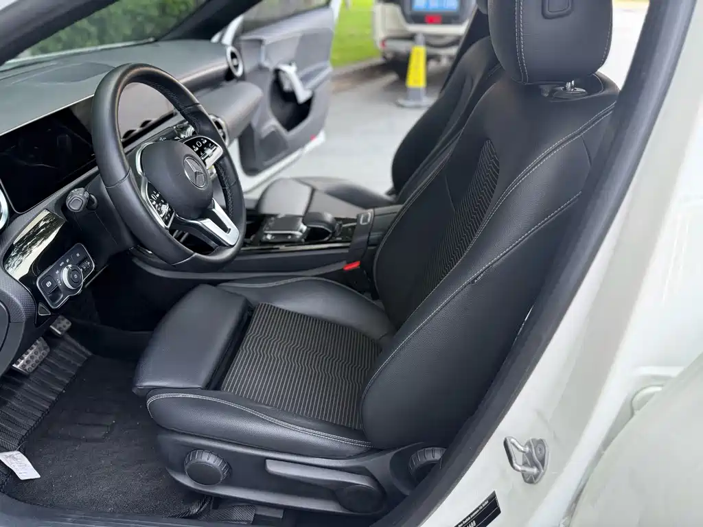 Mercedes-Benz A-Class (Import) — миниатюра 4