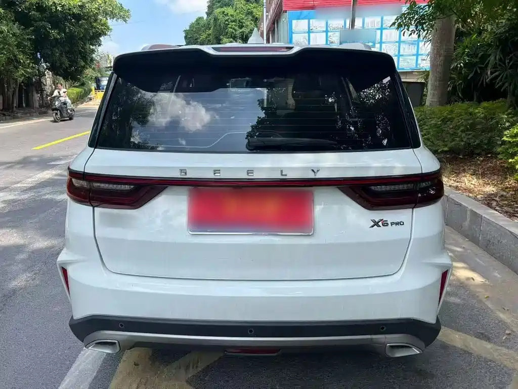 Geely Vision X6 — миниатюра 6