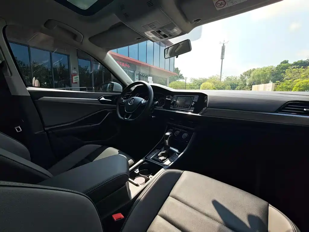 Volkswagen Sagitar — миниатюра 15