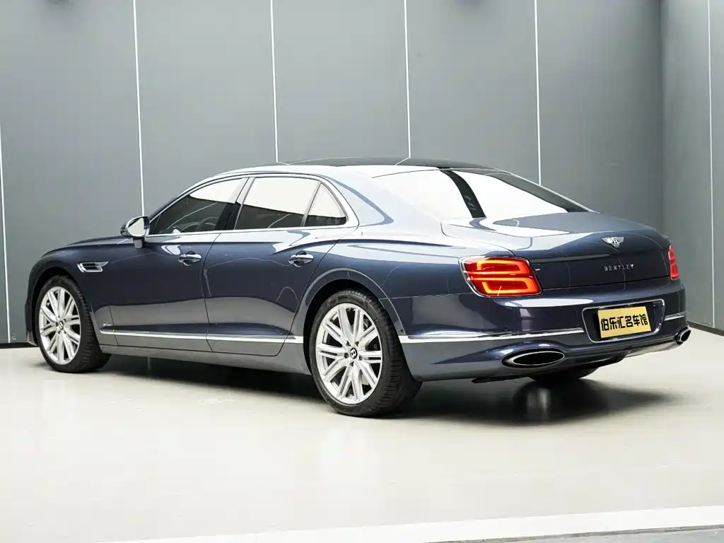 Bentley Flying Spur — миниатюра 4