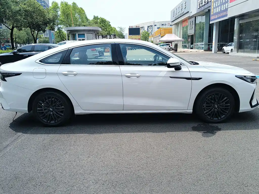 Chery Arrizo 8 8 2022 1.6T DCT