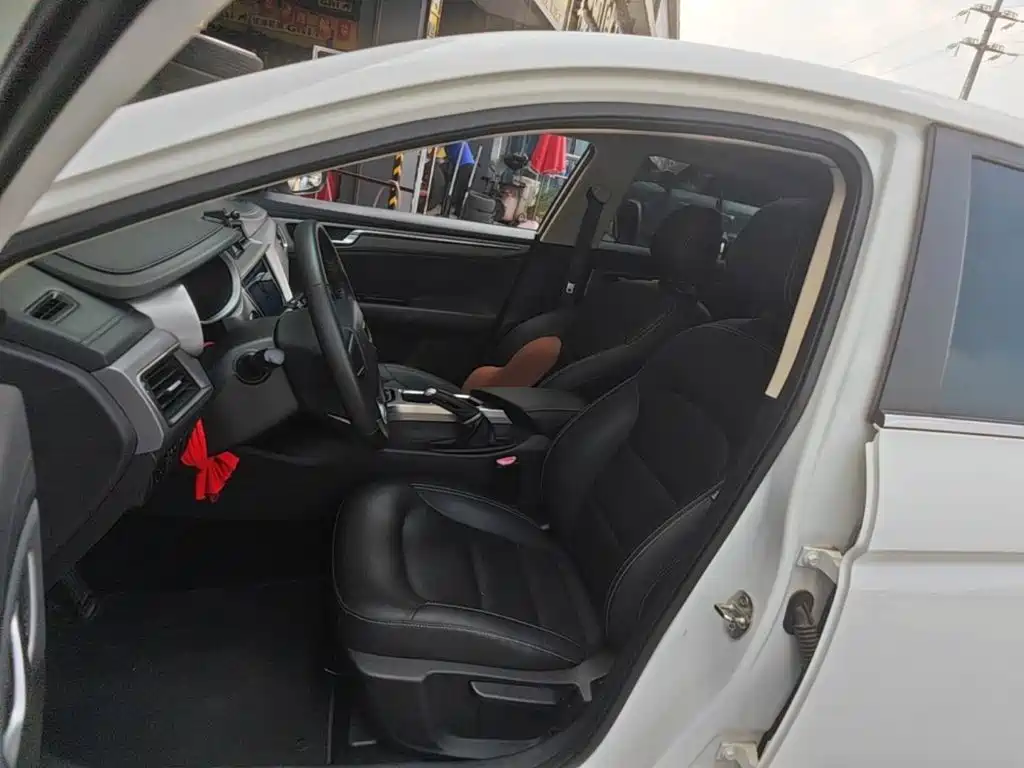 Geely Emgrand GL — миниатюра 15