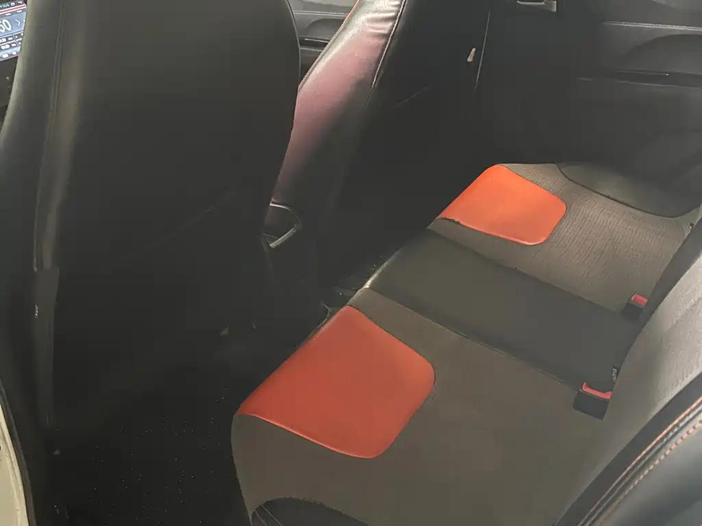 BAIC New Energy EC — миниатюра 5