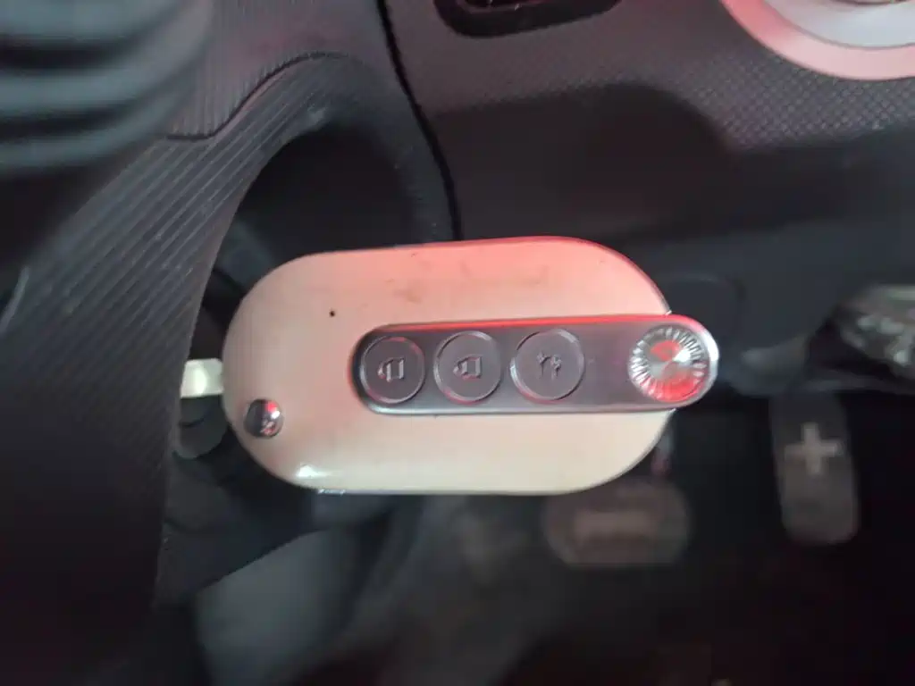 Wuling MINIEV — миниатюра 9