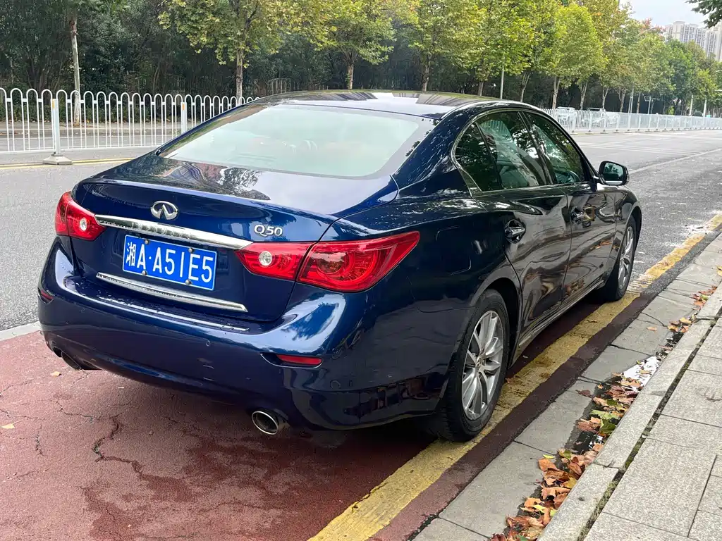 Infiniti Q50L — миниатюра 6