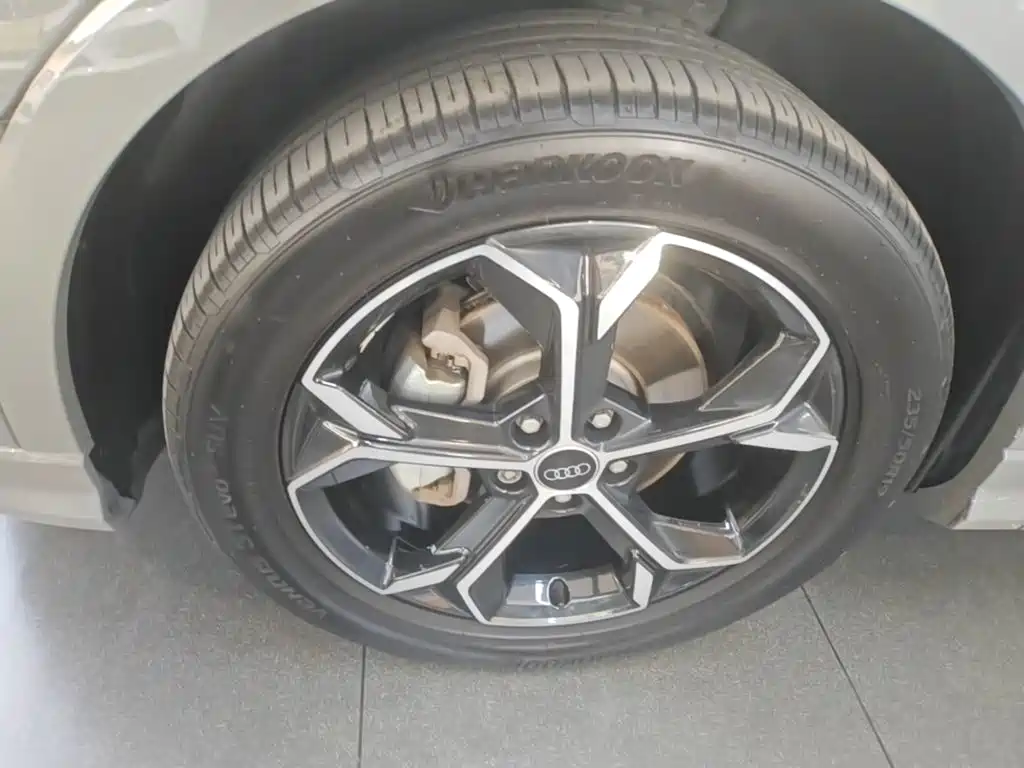Audi Q3 Sportback — миниатюра 23