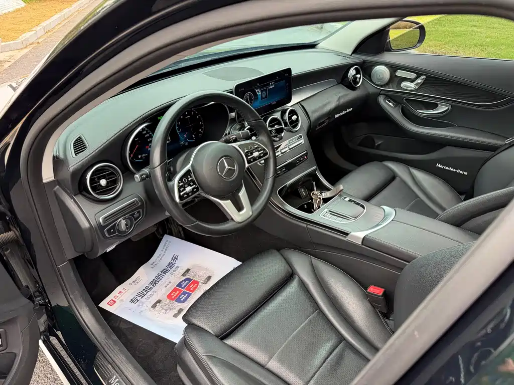Mercedes-Benz C-Class — миниатюра 7