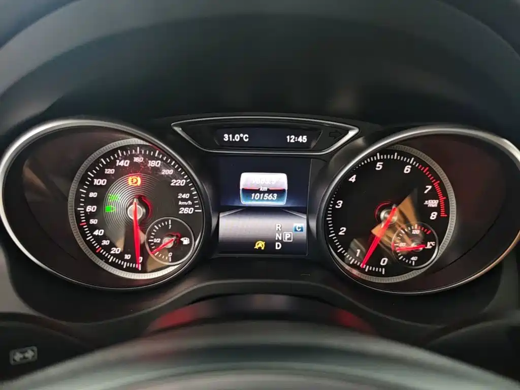 Mercedes-Benz GLA — миниатюра 12
