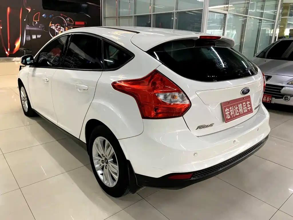 Ford Focus — миниатюра 16