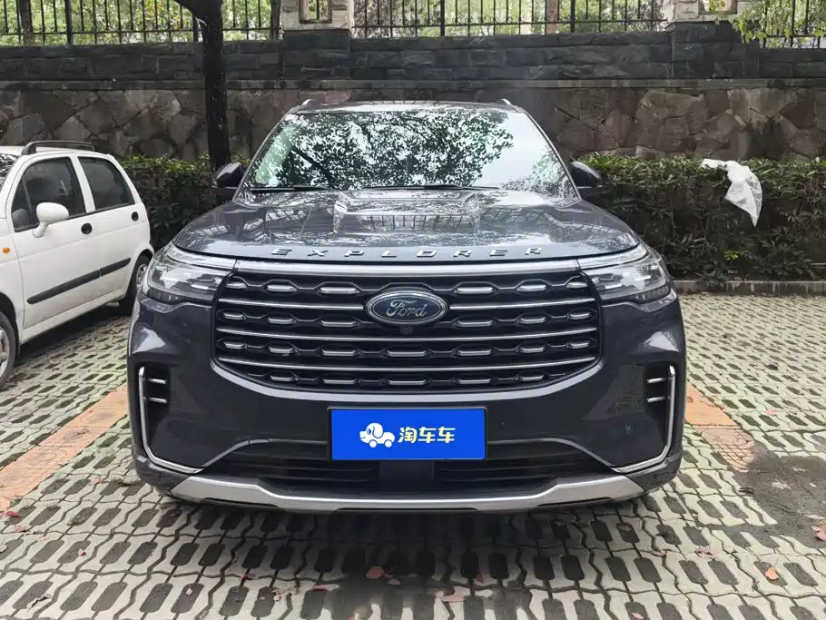 Ford Explorer — миниатюра 2