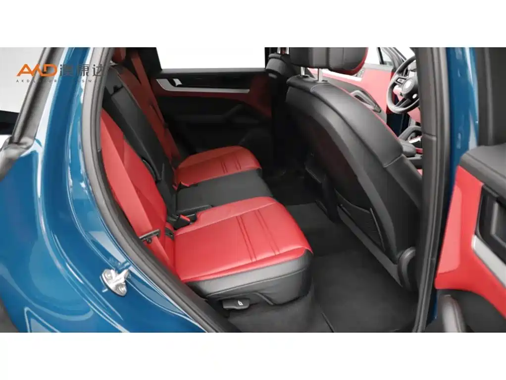 Porsche Cayenne — миниатюра 8