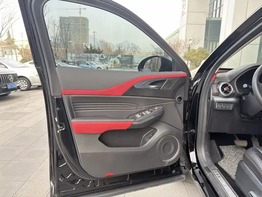 WEI PAI WEI BRAND VV5