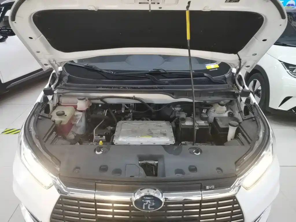 BYD Yuan EV — миниатюра 20