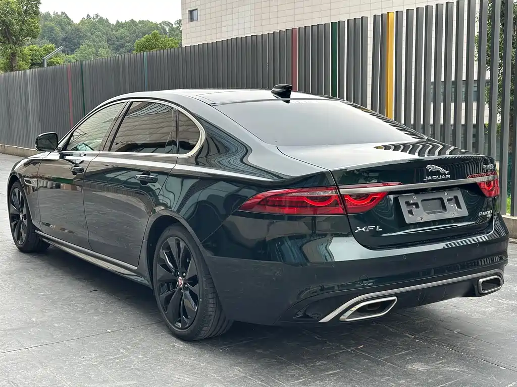 JAGUAR  XFL