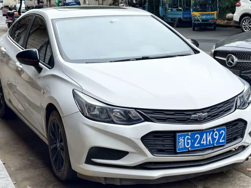 Chevrolet Cruze — миниатюра 9