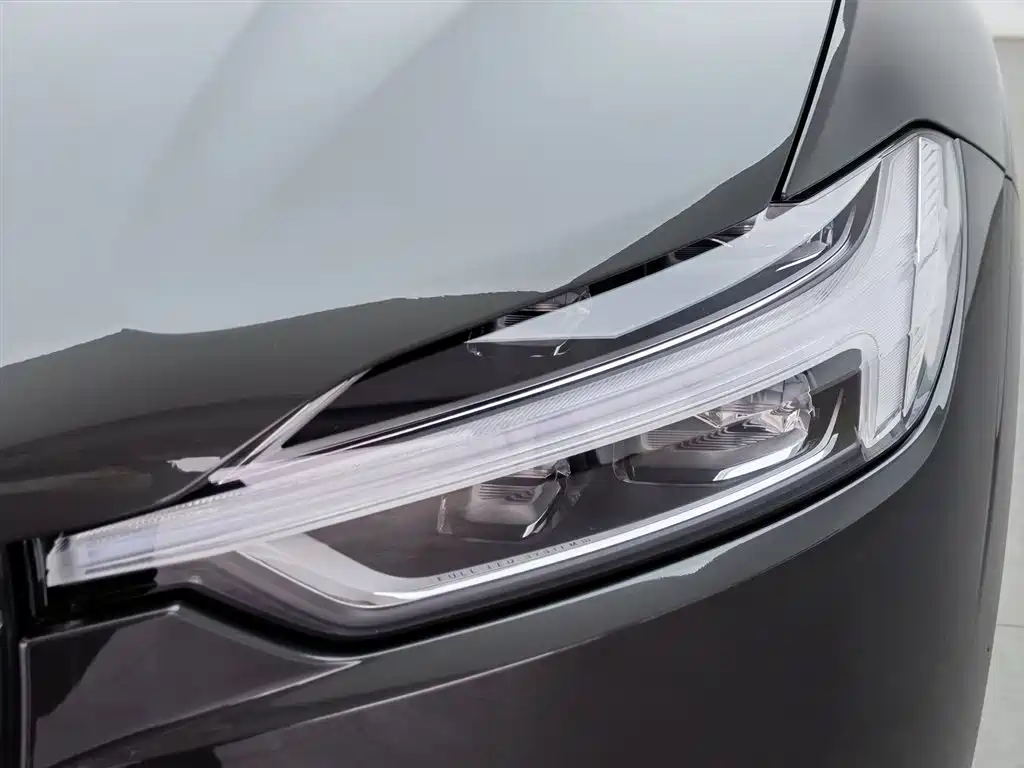 Volvo XC60 2021 T5 Luxury