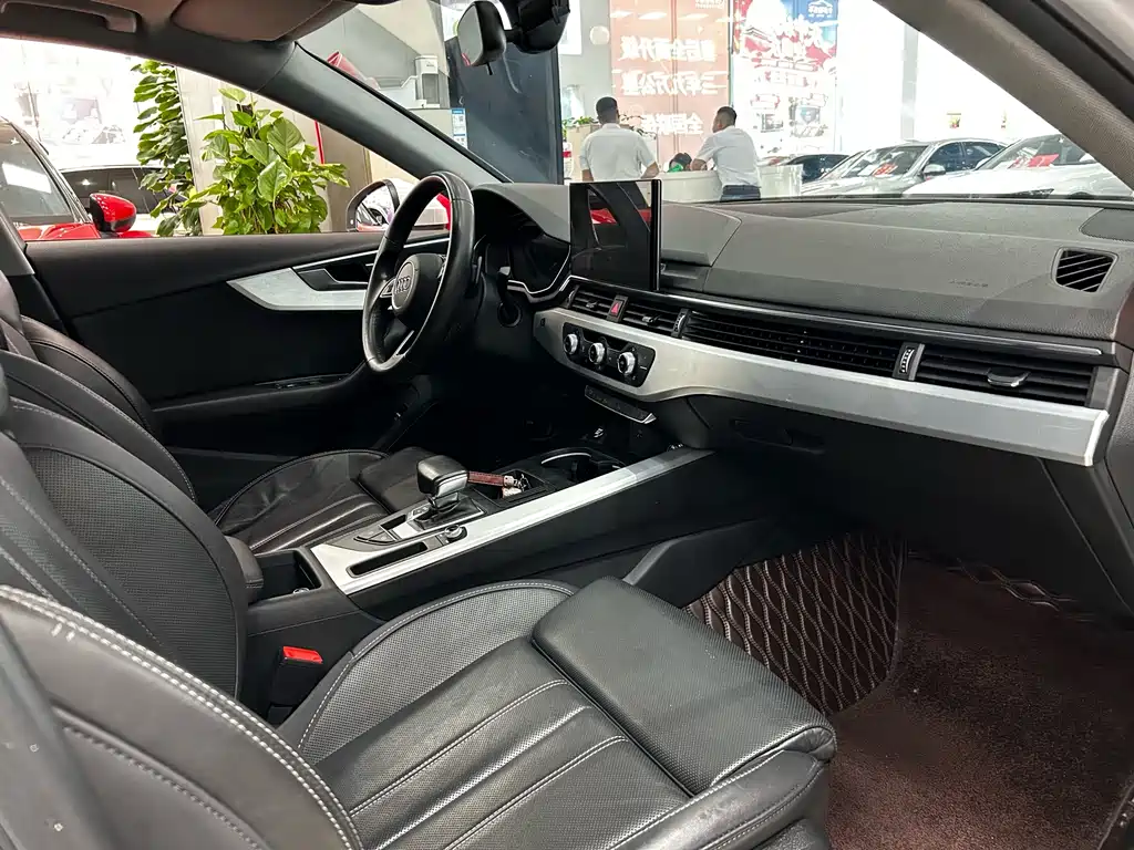 Audi A4L — миниатюра 5
