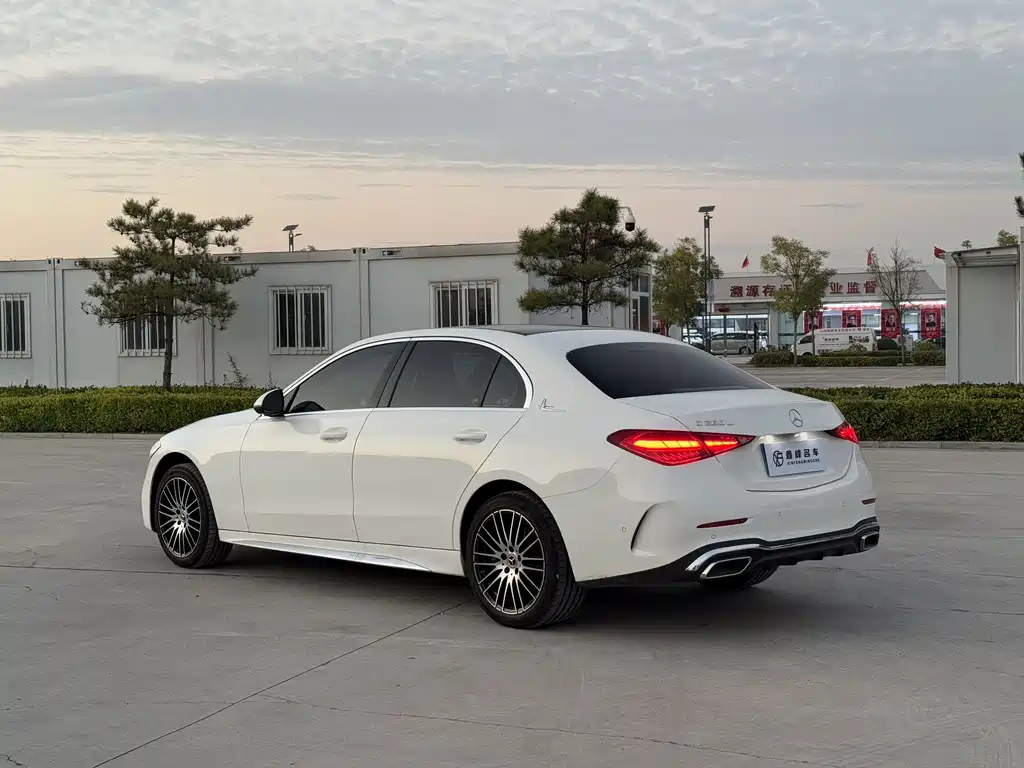 Mercedes-Benz C-Class — миниатюра 21