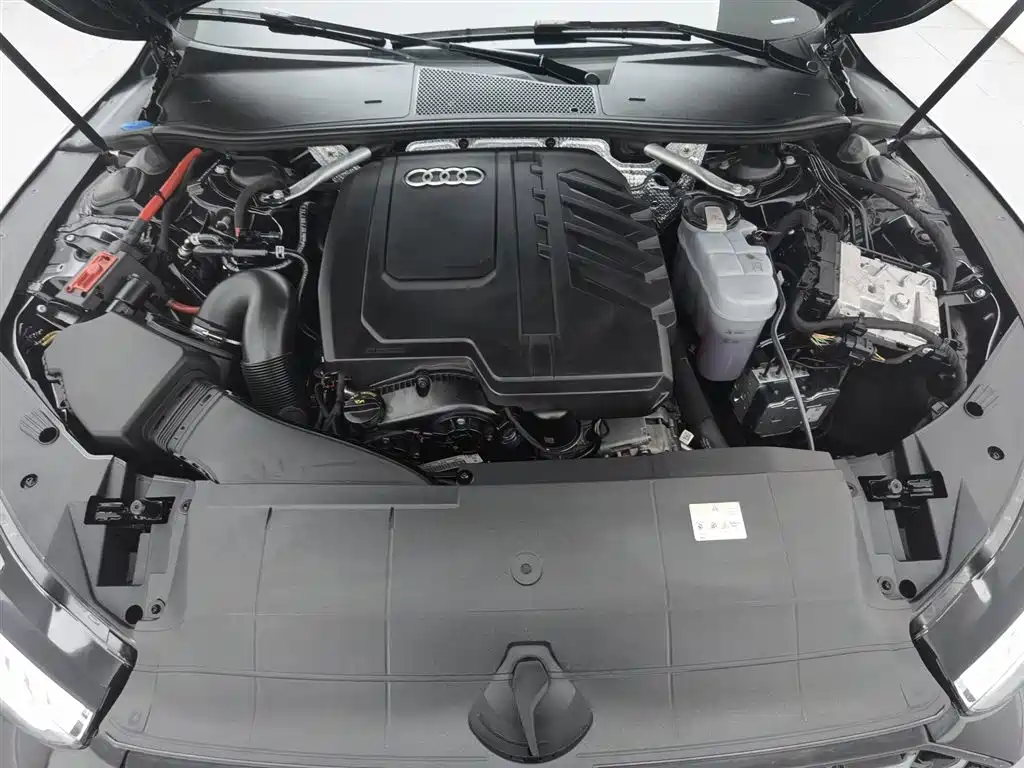 Audi A7L 2024 45 TFSI quattro