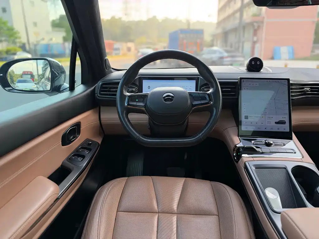 NIO ES8 — миниатюра 14
