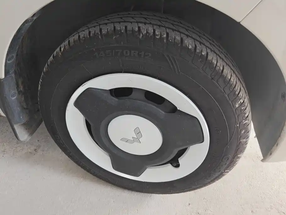 Wuling MINIEV — миниатюра 6