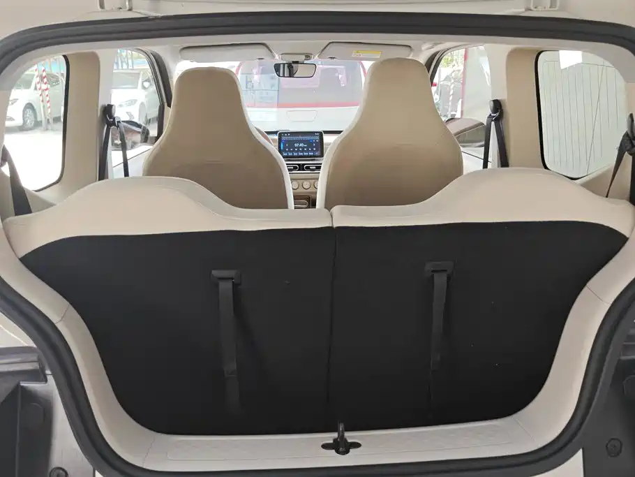 Wuling MINIEV — миниатюра 4