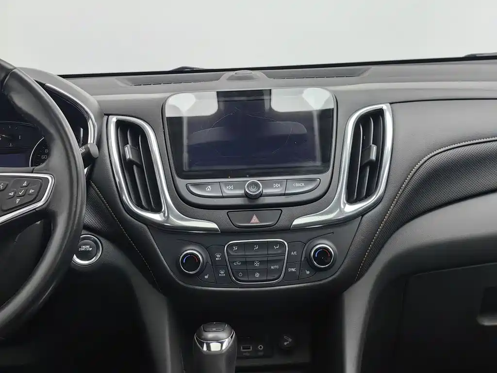 Chevrolet Equinox — миниатюра 12