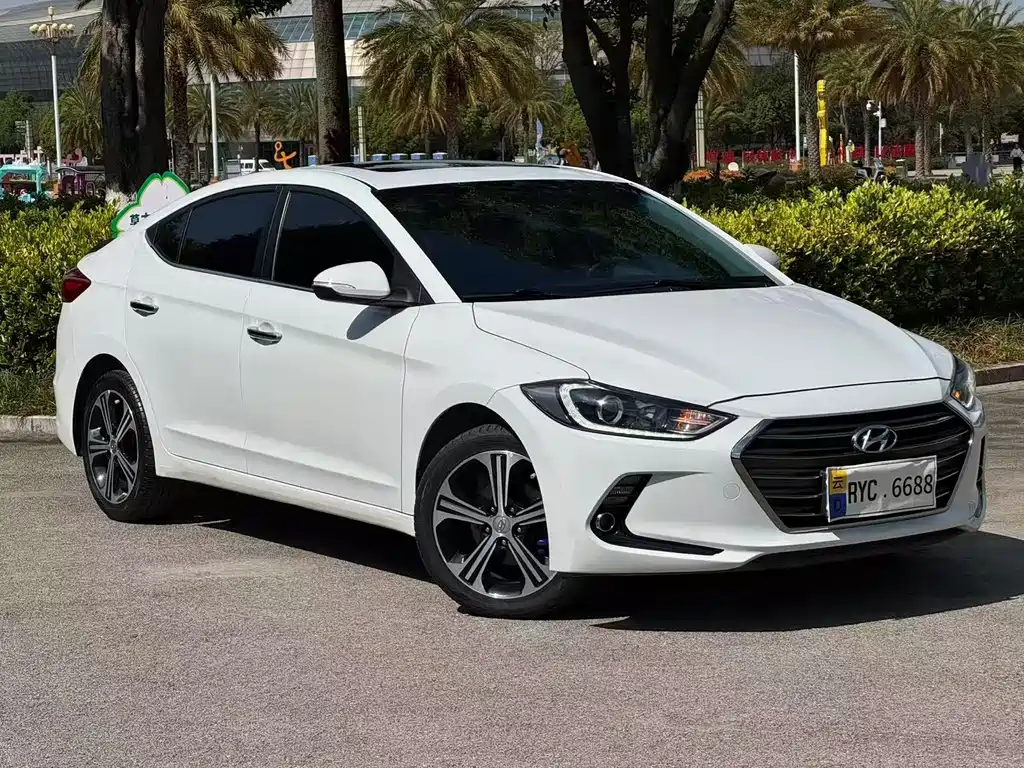 Hyundai Elantra 2019