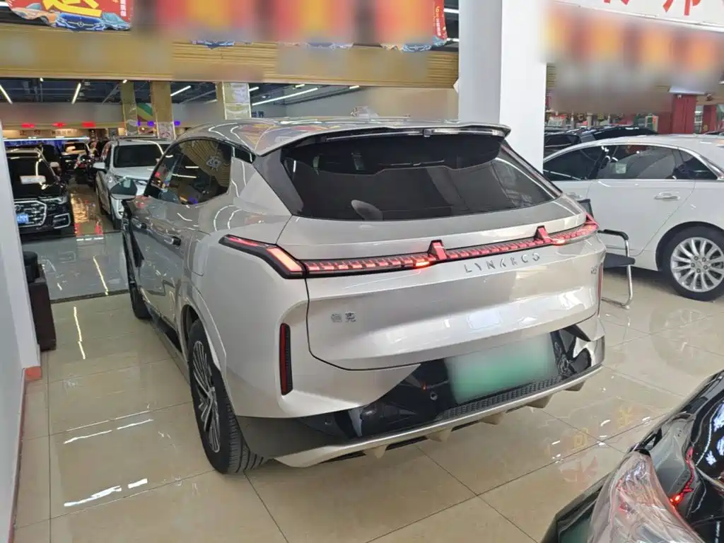 Lynk & Co 08 EM-P — миниатюра 5