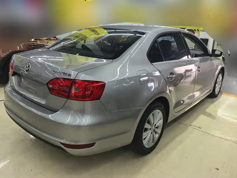 Volkswagen Sagitar — миниатюра 3