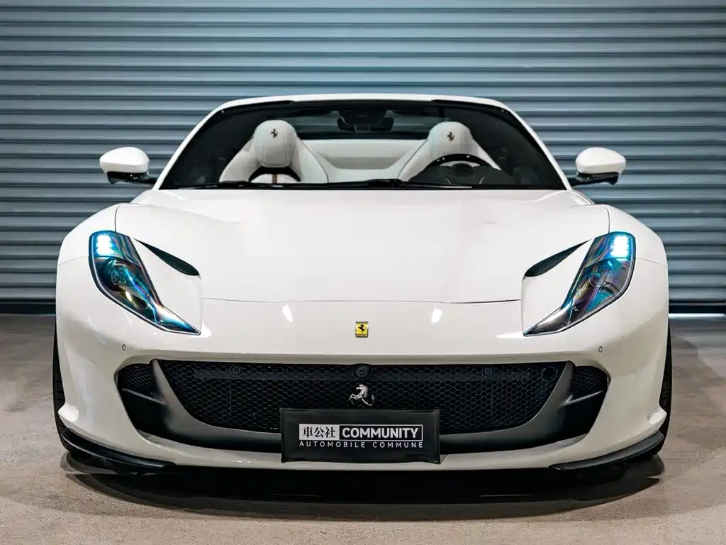 Ferrari 812 2023