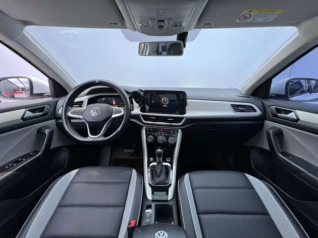 Volkswagen T-Roc — миниатюра 7