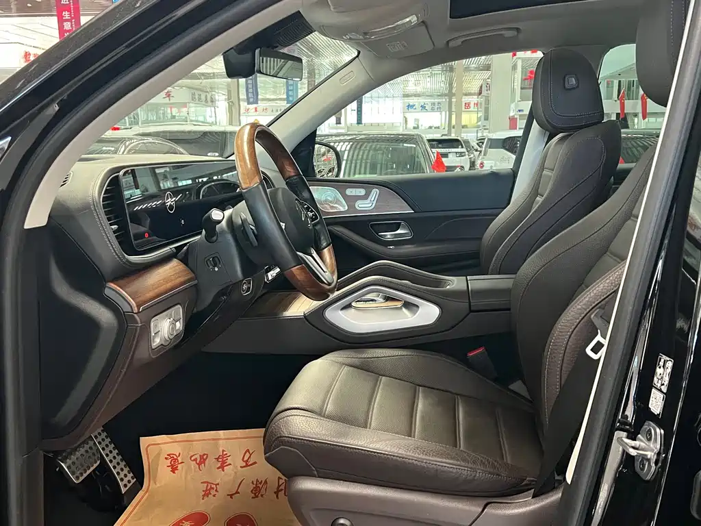 Mercedes-Benz GLS — миниатюра 4
