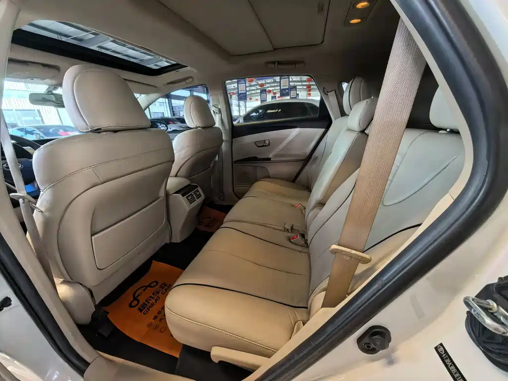 Toyota Venza (Import) 2.7L 2WD Luxury Edition, фото 7