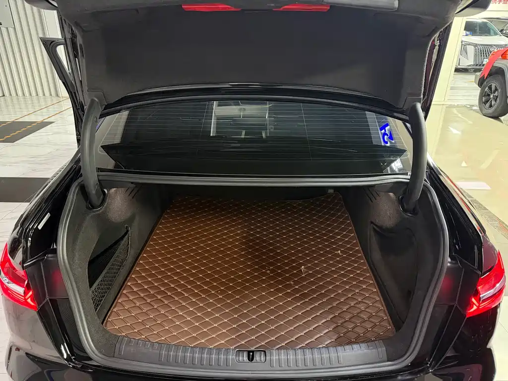 Audi A6L — миниатюра 11