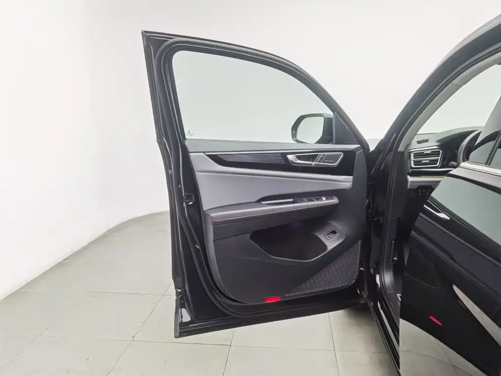 Volkswagen Teramont — миниатюра 8