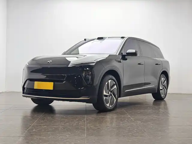 2025 Nio ES8