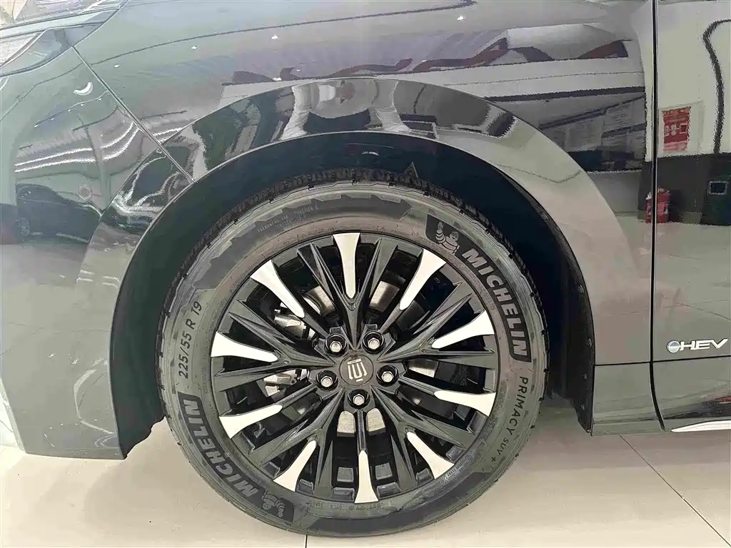 Toyota Vellfire — миниатюра 4