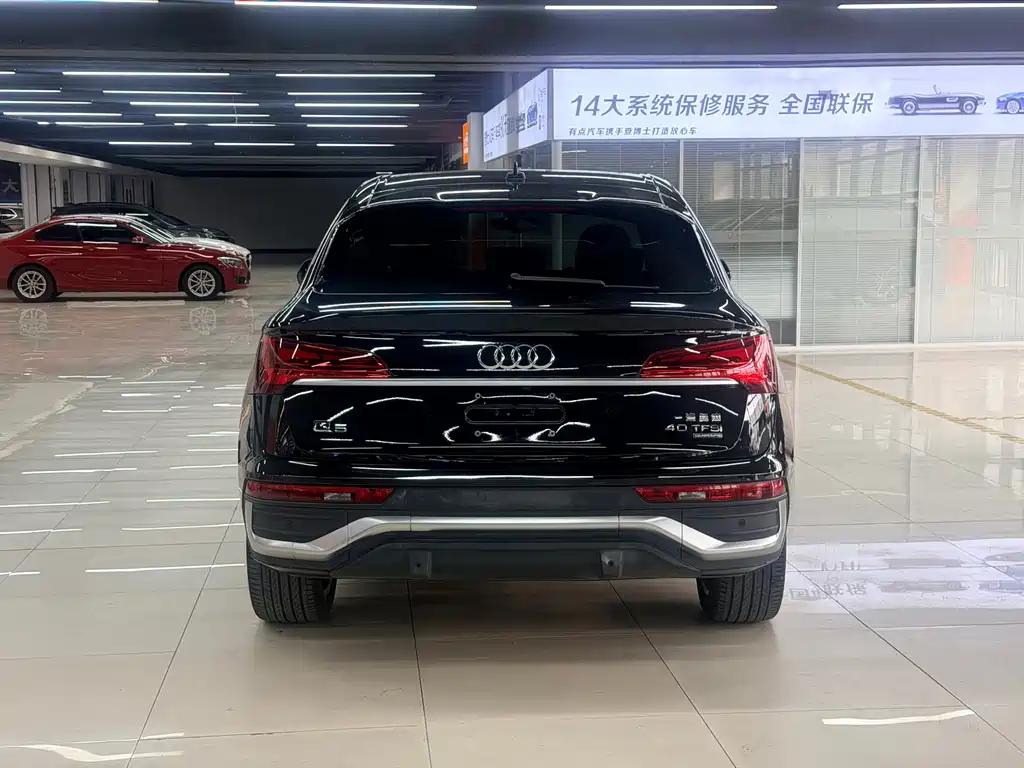 Audi Q5L Sportback — миниатюра 19