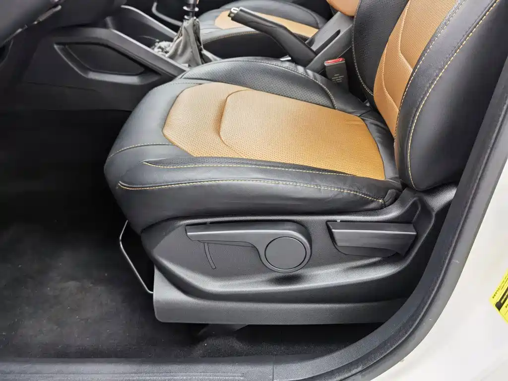 Wuling Hongguang S3 — миниатюра 20